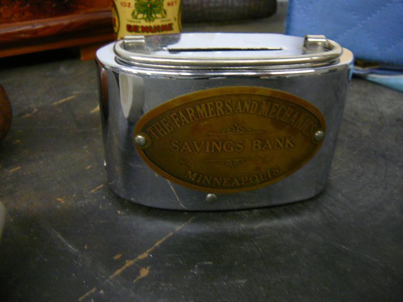 lot 477 image: Vintage Metal  Farmer Merchant Bank and misc items
