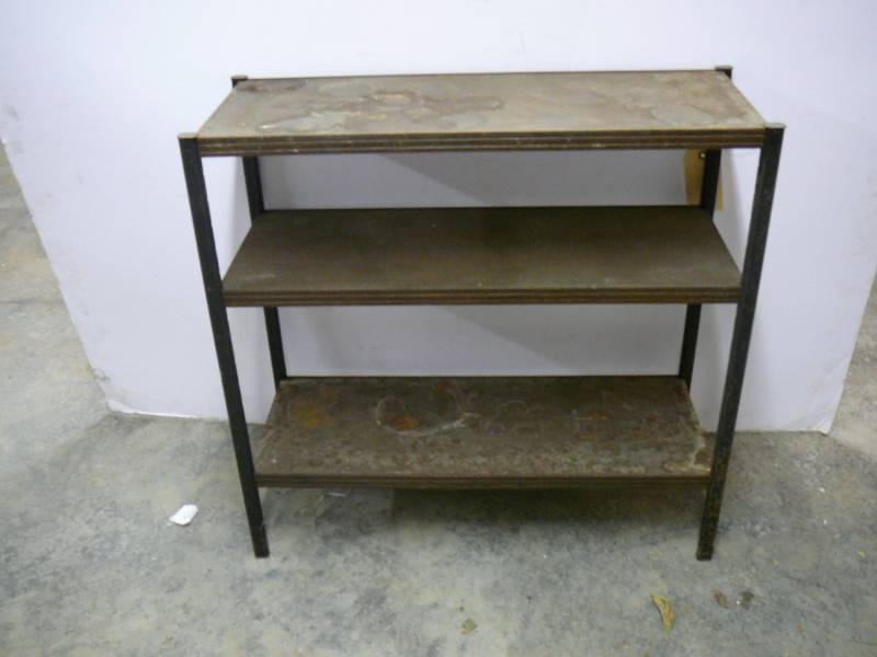 lot 495 image: Rack with 2 Shelves