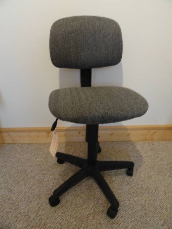 lot 380 image: Office Chair Blue