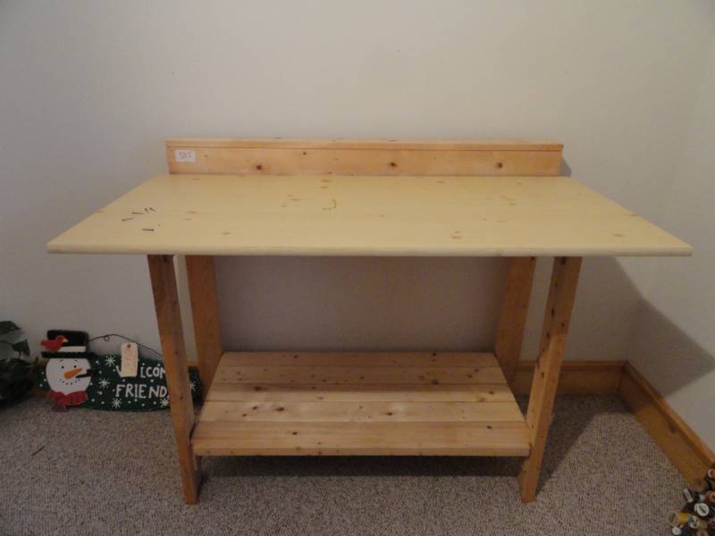 lot 385 image: Wooden Work Bench