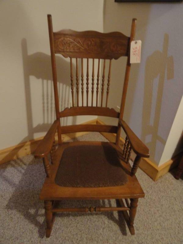 lot 398 image: Vintage Rocking Chair
