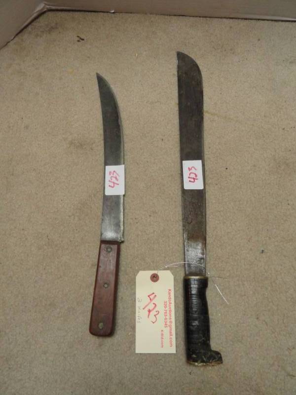 lot 423 image: Large Knives