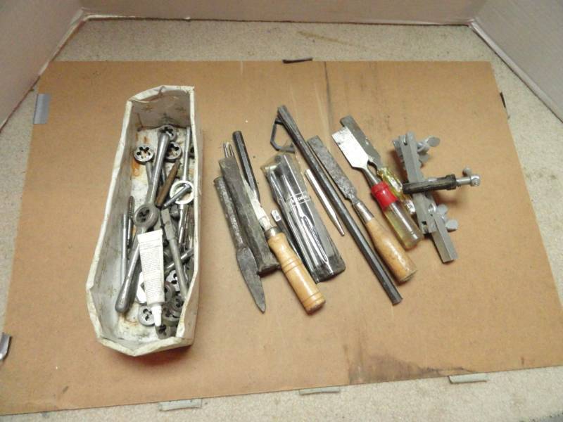 lot 437 image: Hand Tools