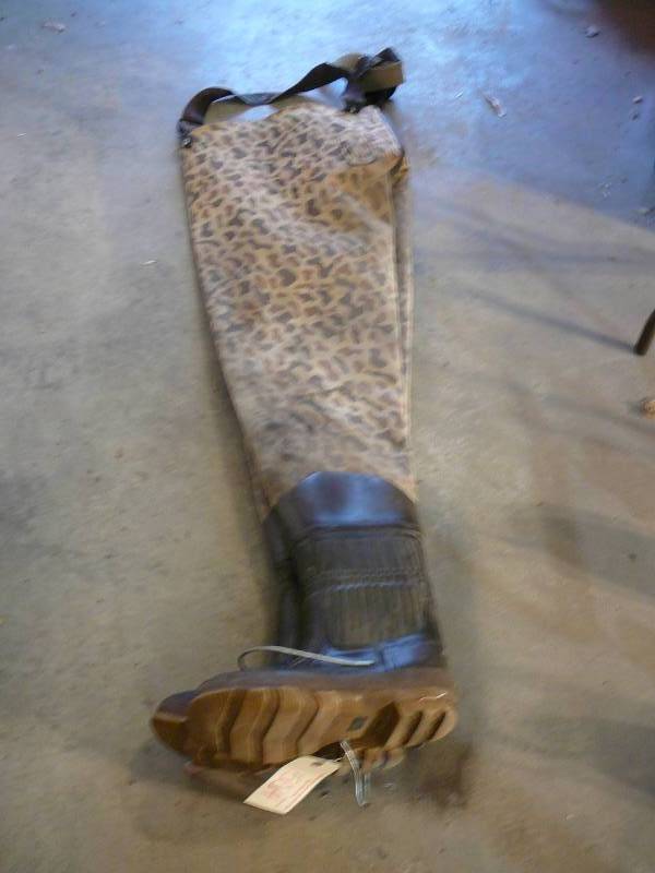 lot 504 image: Chest waders