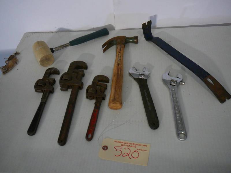lot 520 image: Lot of hand tools