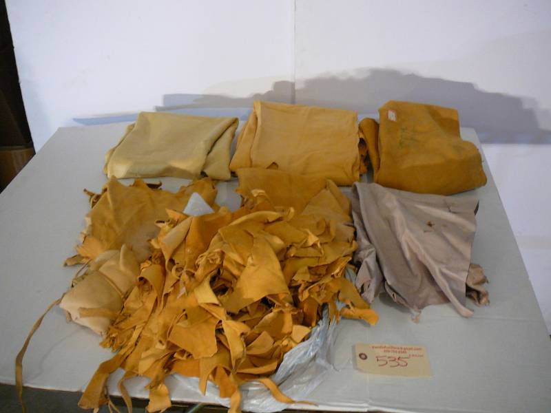 lot 535 image: Tanned Buck Skin