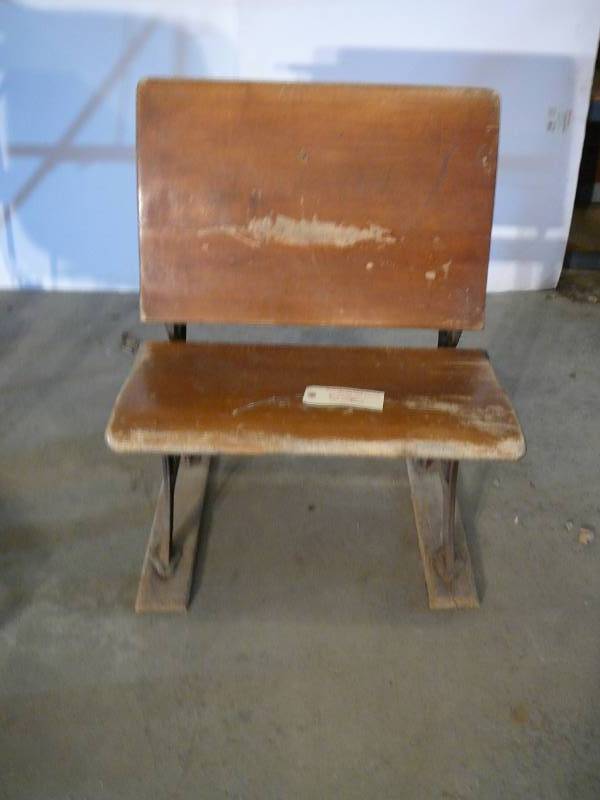 lot 536 image: School Desk