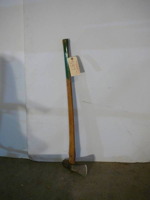 lot 537 image: Splitting Maul
