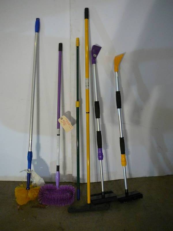 lot 541 image: Lot of Brooms, Squeegee, Brush