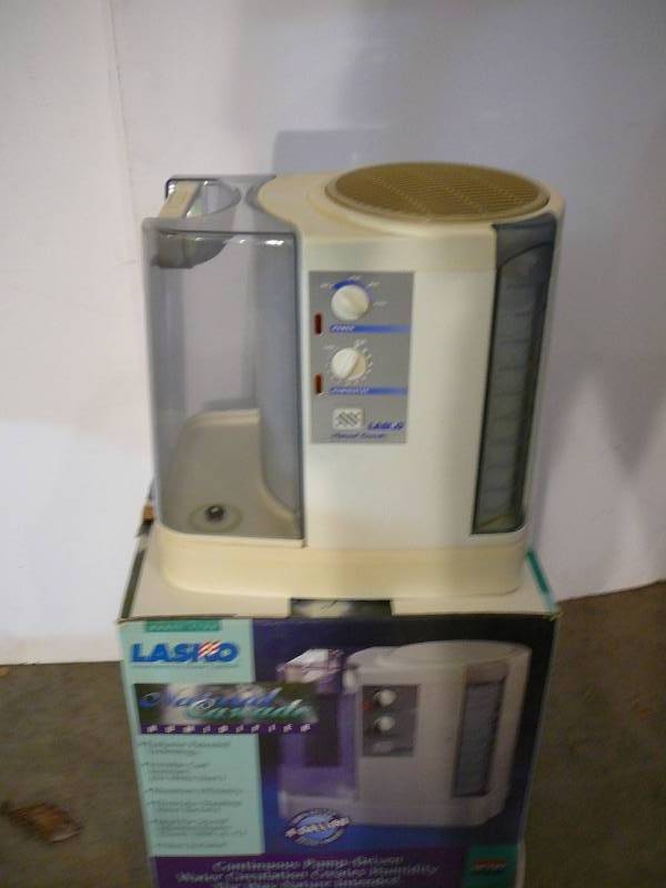 lot 548 image: Humidifier