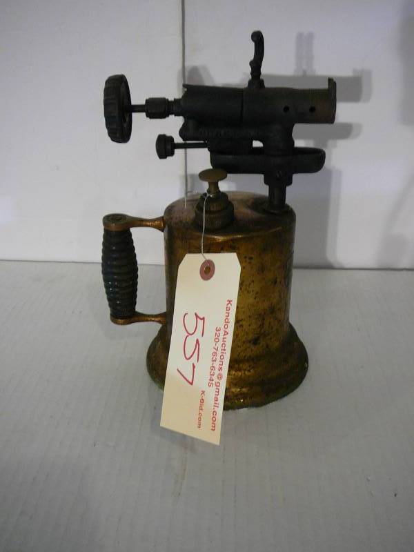 lot 557 image: Lakeside Blow Torch