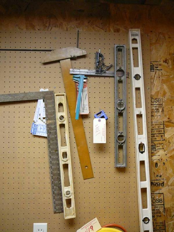 lot 441 image: Level  Square & More