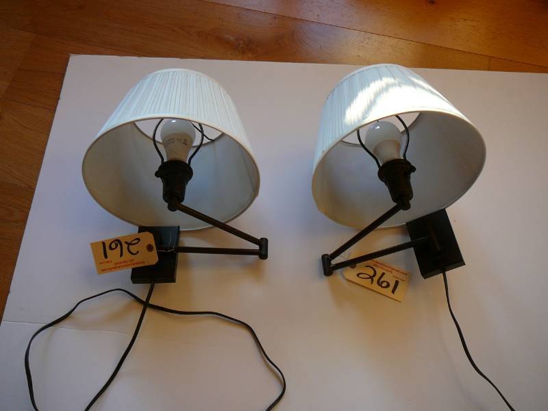 lot 261 image: 2 Hanging Lights