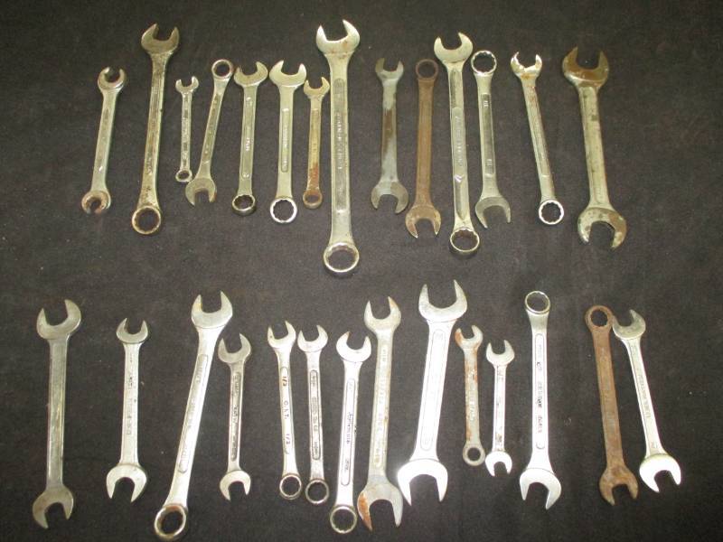 lot 104 image: Assortment of Wrenches