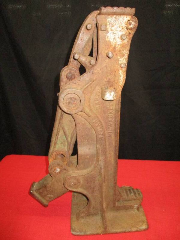 lot 115 image: Screwdrivers