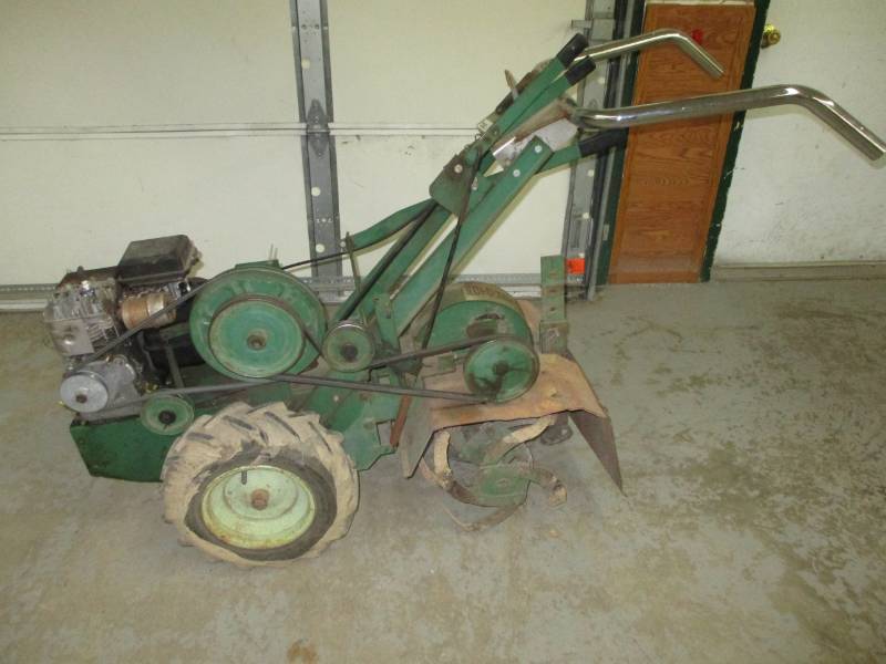 ROTO Hoe Rear Tine Garden Tiller 3.5 Hp Briggs and Stratton Engine 19