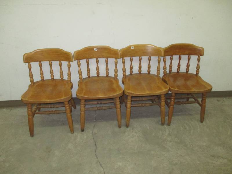 lot 38 image: 4 Nice Heavy Duty Wood Chairs