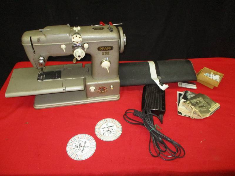 lot 90 image: PFAFF Sewing Machine See seriel number and details in pictures