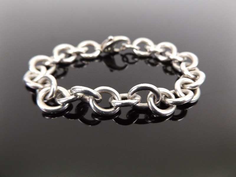 lot 36 image: .925 Sterling Silver Heavy Link Bracelet