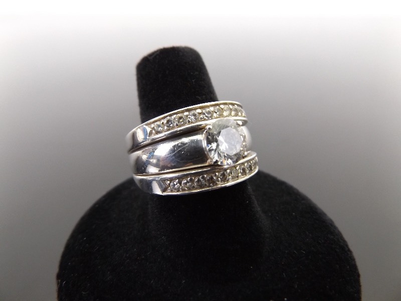 lot 65 image: .925 Sterling Silver Crystal Solitaire 2 piece Wedding Set Ring Size 8
