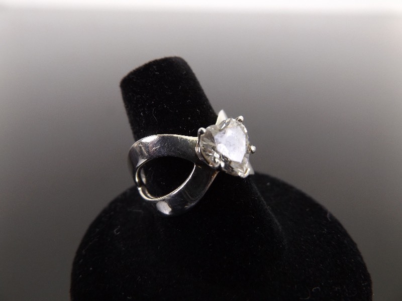 lot 80 image: .925 Sterling Silver Heart Cut Crystal Ring Size 7