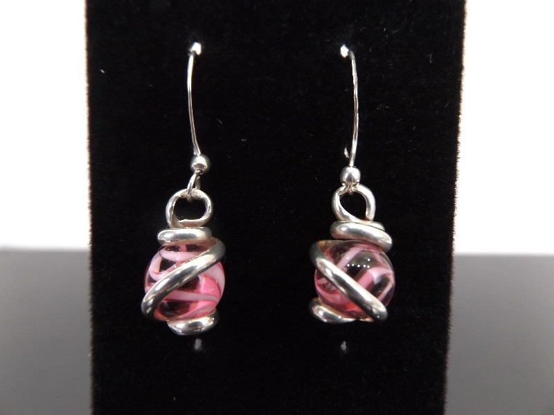 lot 96 image: .925 Sterling Silver Murano Pink Swirl Ball Earrings
