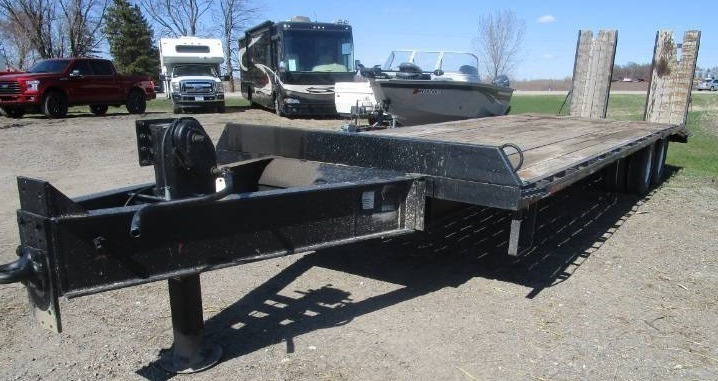 lot 16 image: 2008 ProTrac Trailer         Reserve has been lowered                   (T28)
