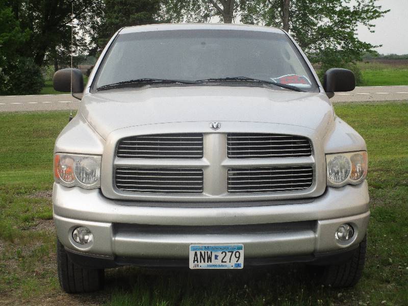 lot 35 image: 2002 Dodge Ram Blown Head Gasket ( HAS A MN TITLE )
