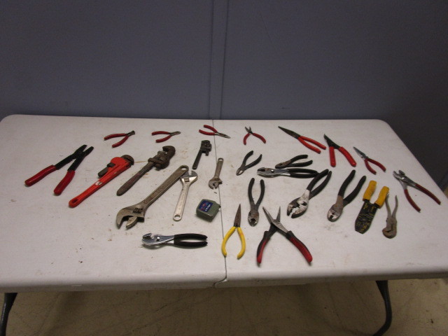 ASSORTED HAND TOOLS