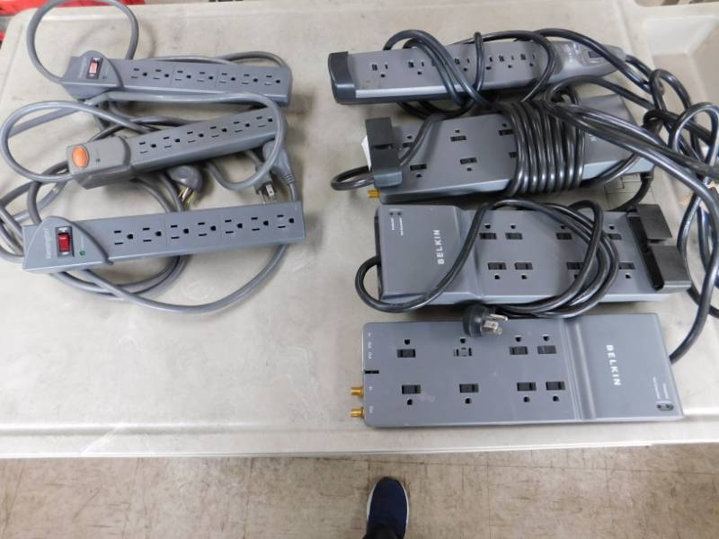 lot 20 image: 8 Surge Protected Extension Cords