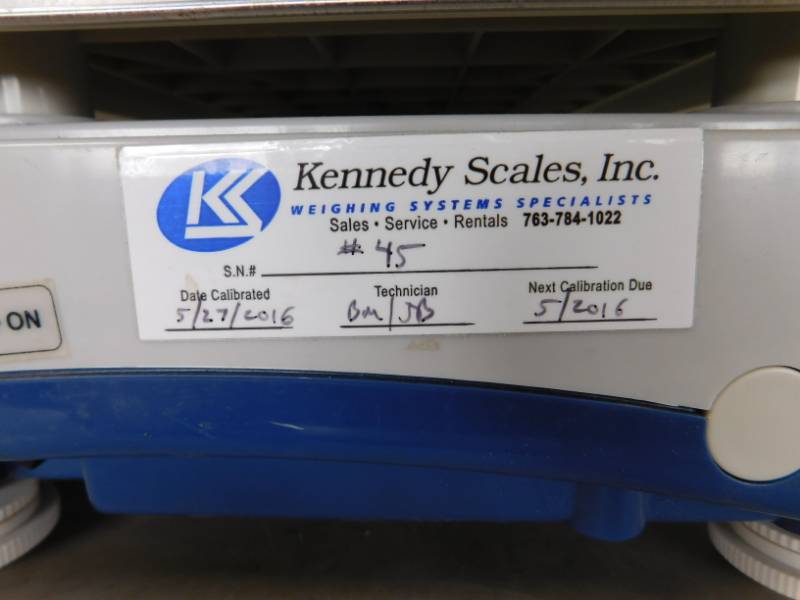 lot 27 image: Kennedy Scales Inc. Counting Scale (Capacity 16lbs)
