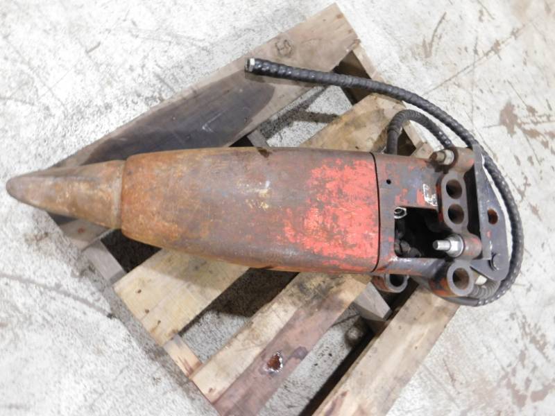 lot 13 image: 2018 Hogan Excavator Hydraulic Breaker Attachment