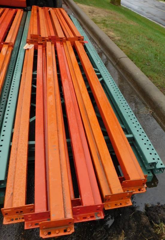 lot 55 image: Teardrop Pallet Racking #2
