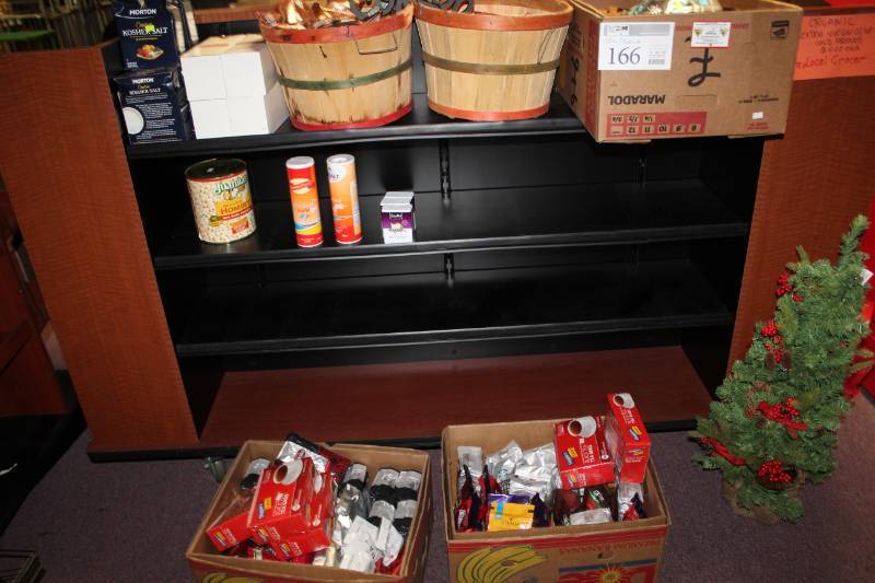 lot 166 image: Coffee, Condiments