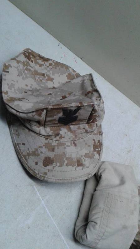 lot 94 image: Authentic Desert Camouflage Military Uniform
