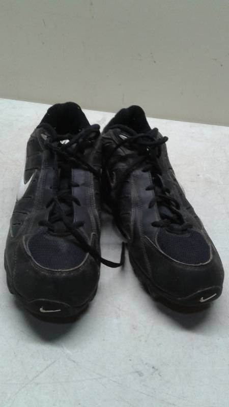 lot 75 image: Pair Of Nike Football Cleats, Used, Lots Of Wear, Size 8.5