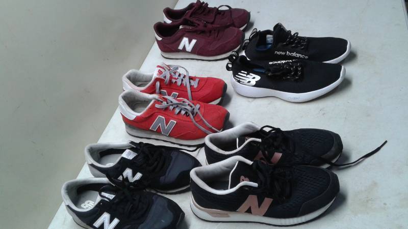 lot 78 image: Lot Of New Balance Running Shoes, Mens Size 7, Used, May Show Wear