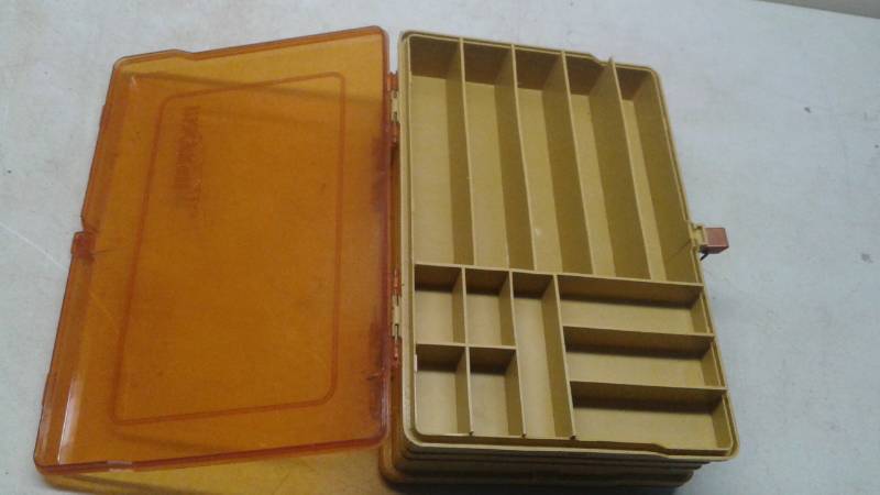 lot 8 image: Plano Magnum Fishing Tackle Box, Used, Missing A Hinge