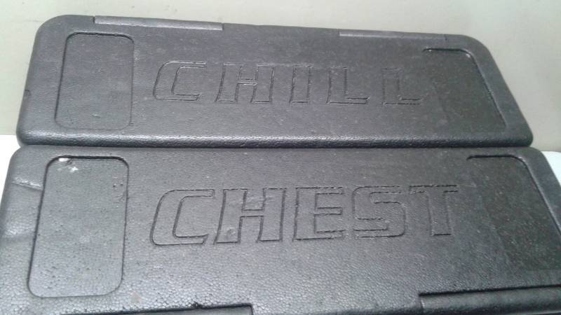 lot 47 image: Chill Chest Folding Foam Cooler