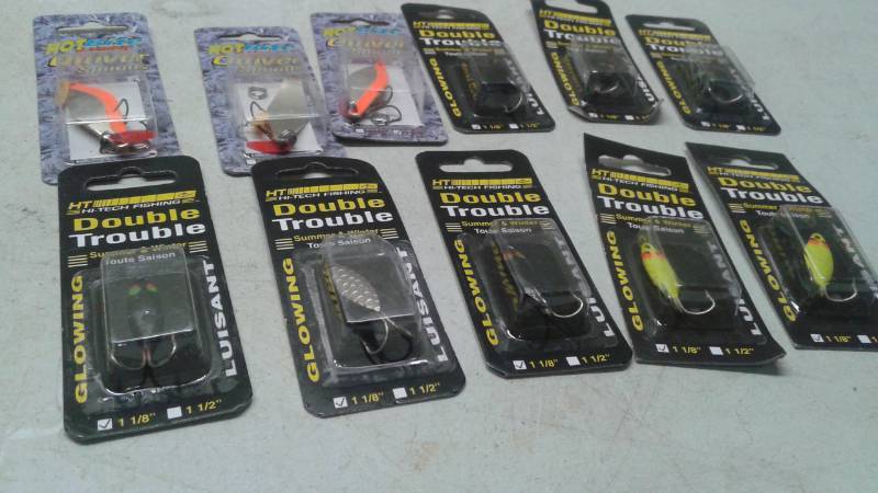 lot 20 image: Lot Of 11 New Fishing Spoon Lures