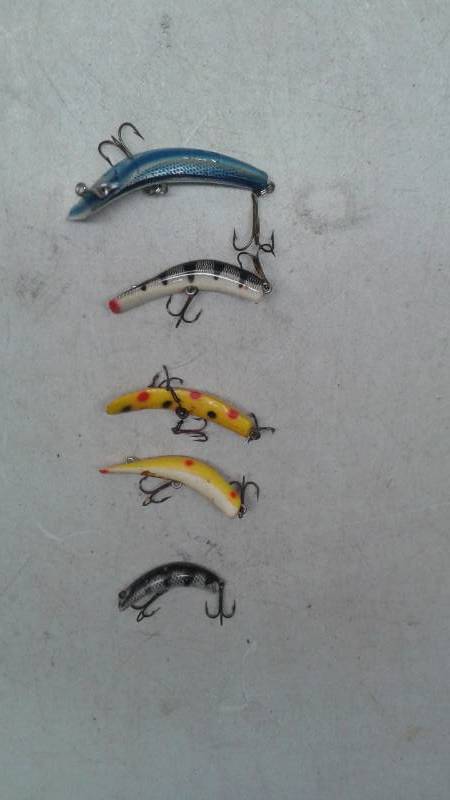 lot 41 image: Lot Of Lazy Ike Fishing Lures
