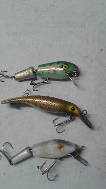 lot 43 image: Lot Of Fishing Lures