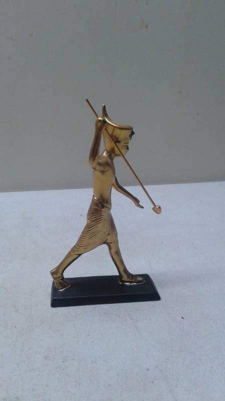 lot 98 image: The Franklin Mint Egyptian King Of The Harpooners Figurine