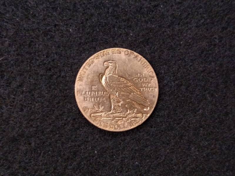 lot 2 image: 1911 Five Dollars Indian Head Gold ...