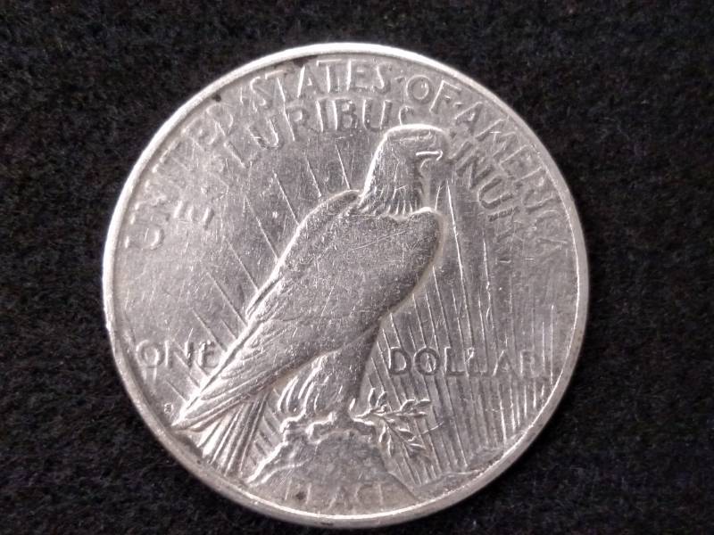 lot 40 image: 1923 S Peace Silver Dollar...
