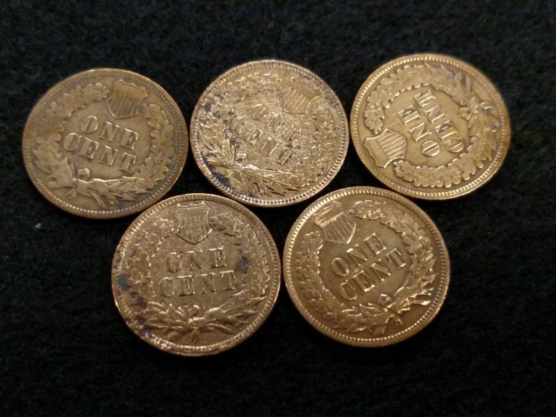 lot 97 image: (5) Indian Head Cents...