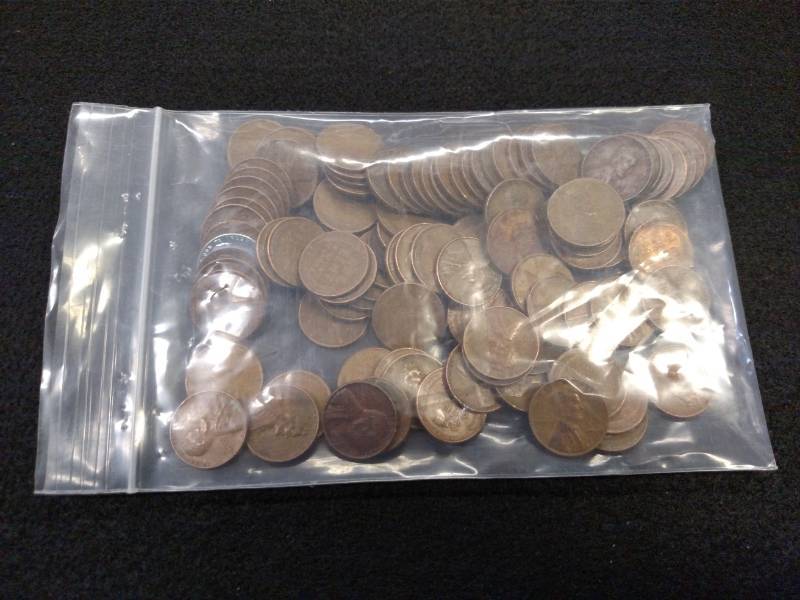 lot 98 image: (100) Wheat Cents...