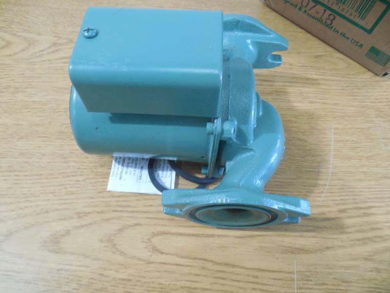 lot 34 image: Taco Comfort Solutions 125 HP Cast Iron Circulator Pump