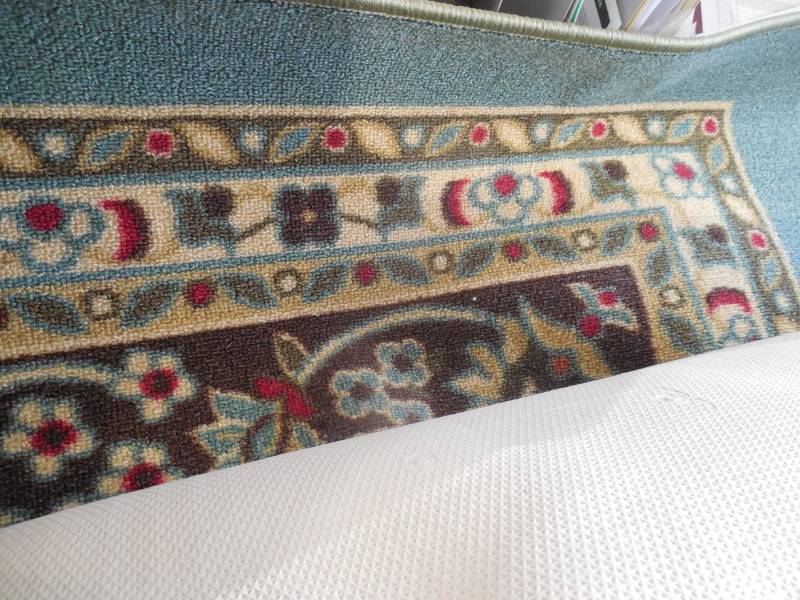 lot 38 image: Ottomanson Ottohome Collection Persian Heriz Oriental Design green 8 ft. x 10 ft. Area Rug