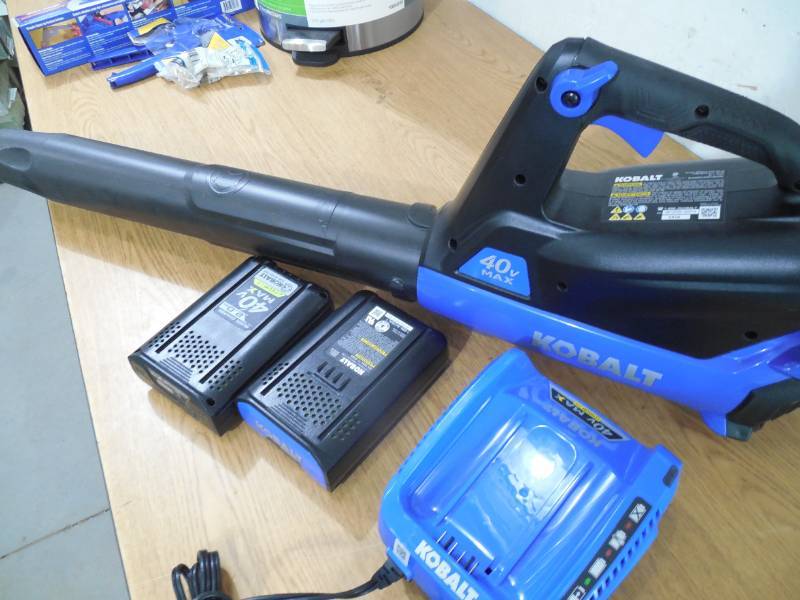 lot 87 image: Kobalt 40-Volt Lithium Ion 480-CFM Brushless Cordless Electric Leaf Blower (Battery Included)